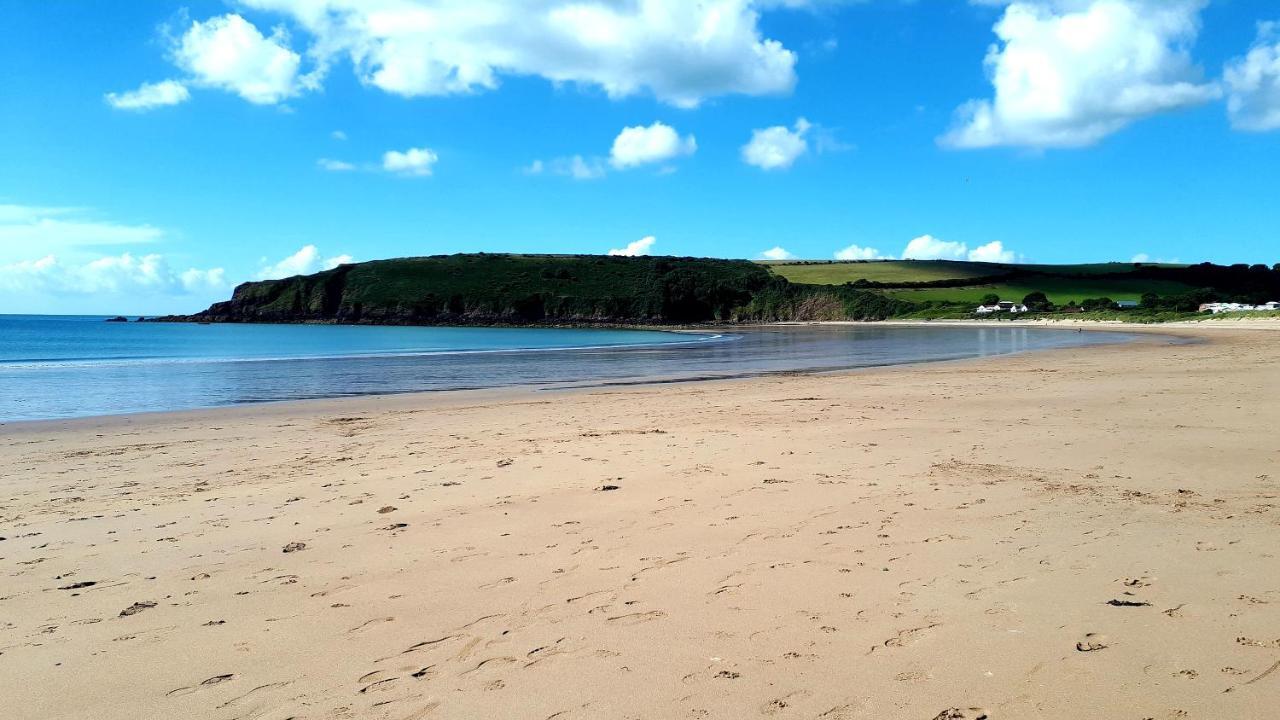 A Beach Holiday In Pembrokeshire Villa Exterior photo