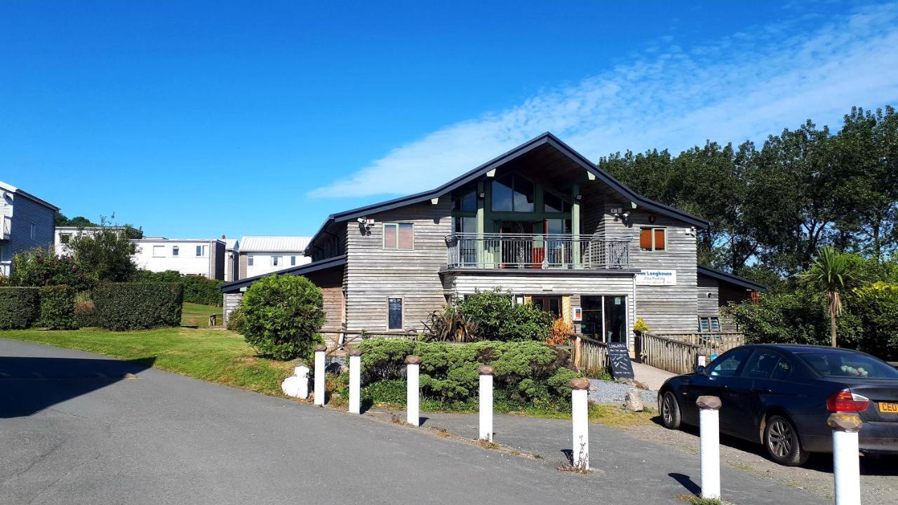 A Beach Holiday In Pembrokeshire Villa Exterior photo